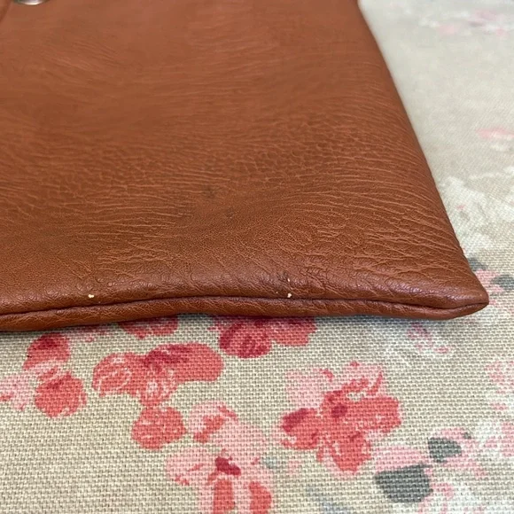 Lucky Brand Faux Leather Brown Small Pouch Zipper Bag, Make Up, Travel, Flat - Picture 9 of 11